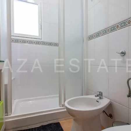 Magnifico Al Lado De La Playa Torrecilla En * Nerja