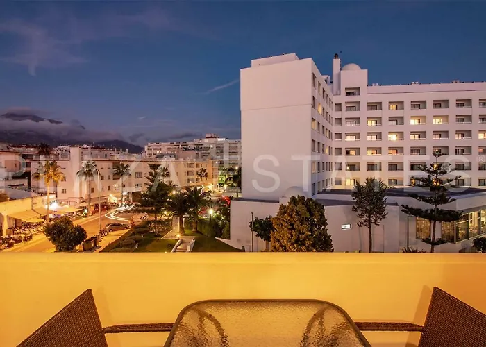 Magnifico Al Lado De La Playa Torrecilla En Apartment Nerja