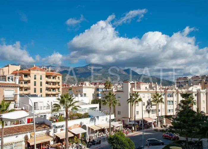 Magnifico Al Lado De La Playa Torrecilla En * Nerja